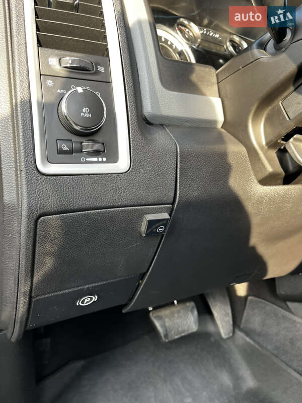 Пикап Dodge RAM 1500 2013 в Вараше