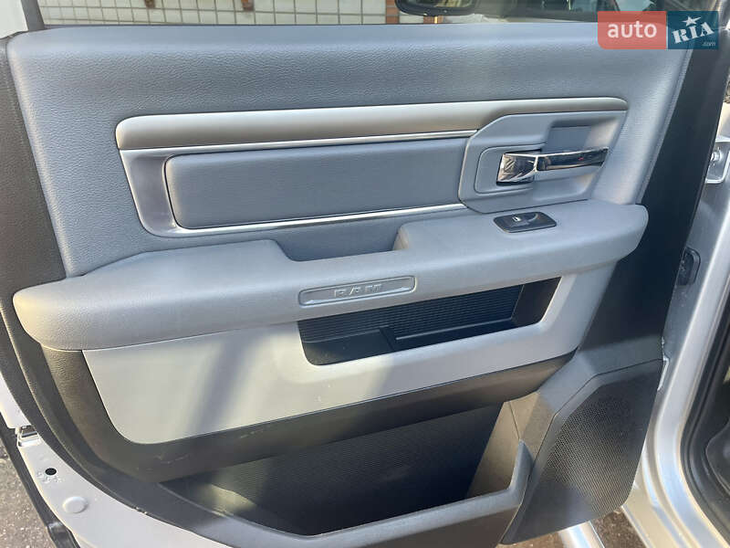 Пікап Dodge RAM 1500 2016 в Калинівці