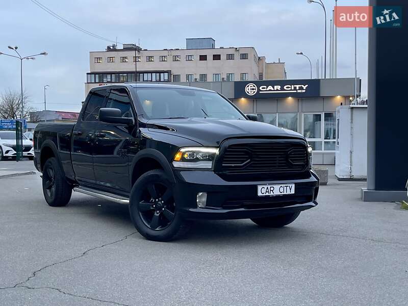 Dodge RAM 1500 2019