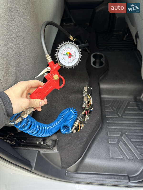 Пікап Dodge RAM 1500 2017 в Полтаві