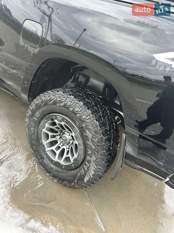 Пикап Dodge RAM 1500 2018 в Тячеве