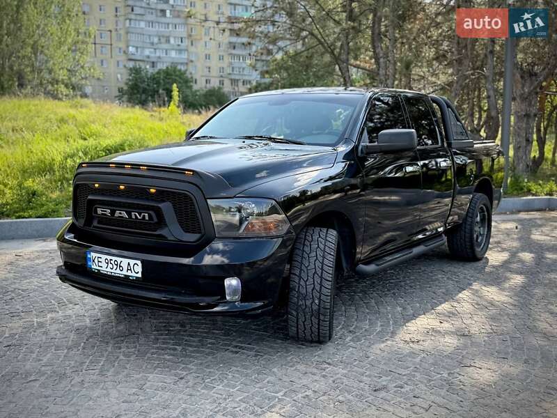 Пікап Dodge RAM 1500 2014 в Дніпрі