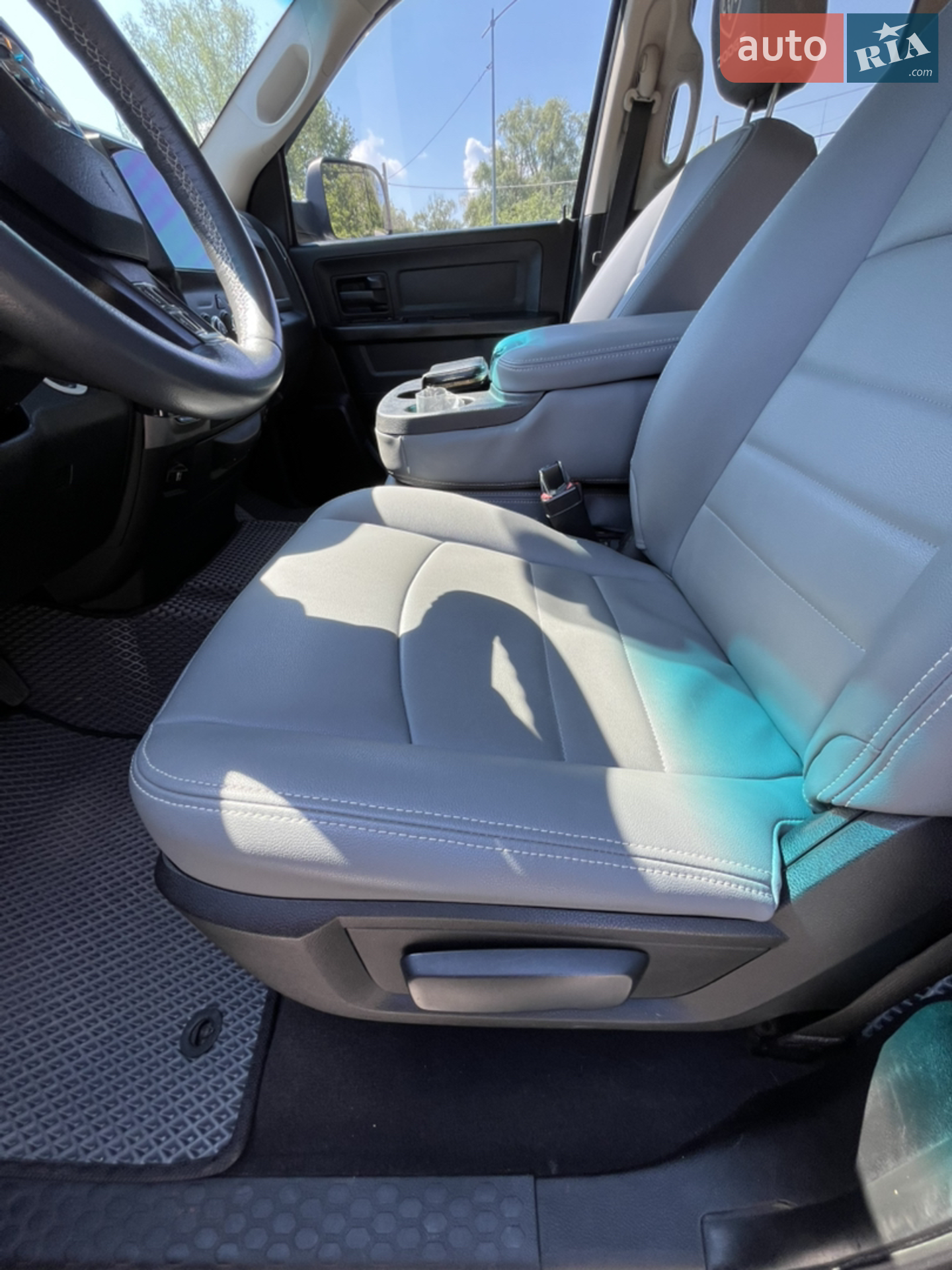 2015 Dodge RAM - мініатюра 16