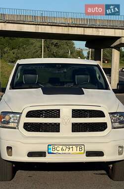Пикап Dodge RAM 1500 2015 в 
