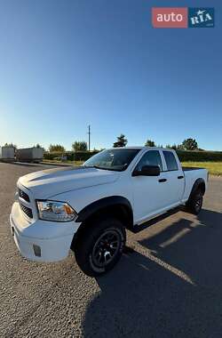 Пикап Dodge RAM 1500 2015 в 