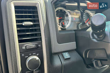 Пикап Dodge RAM 1500 2015 в 