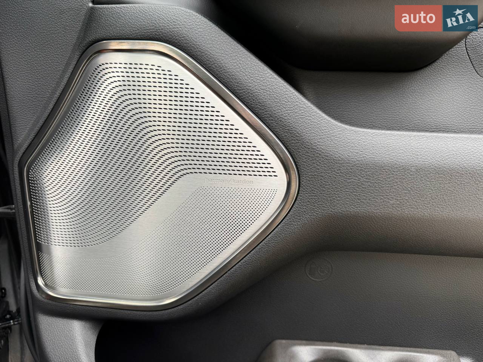 2019 Dodge RAM - мініатюра 32