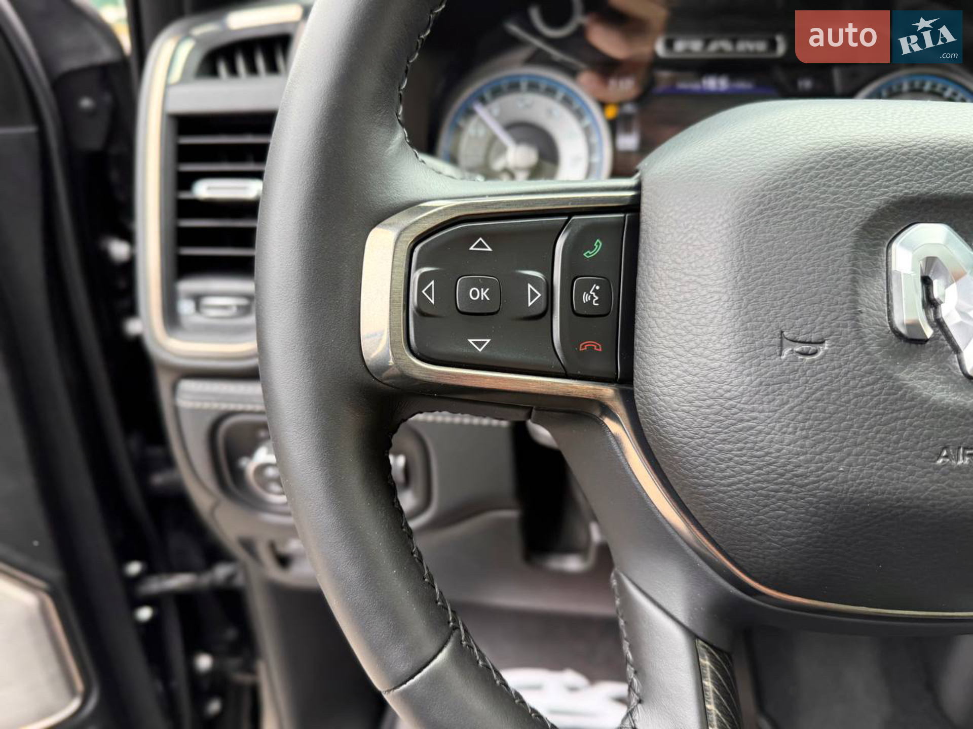 2019 Dodge RAM - мініатюра 56