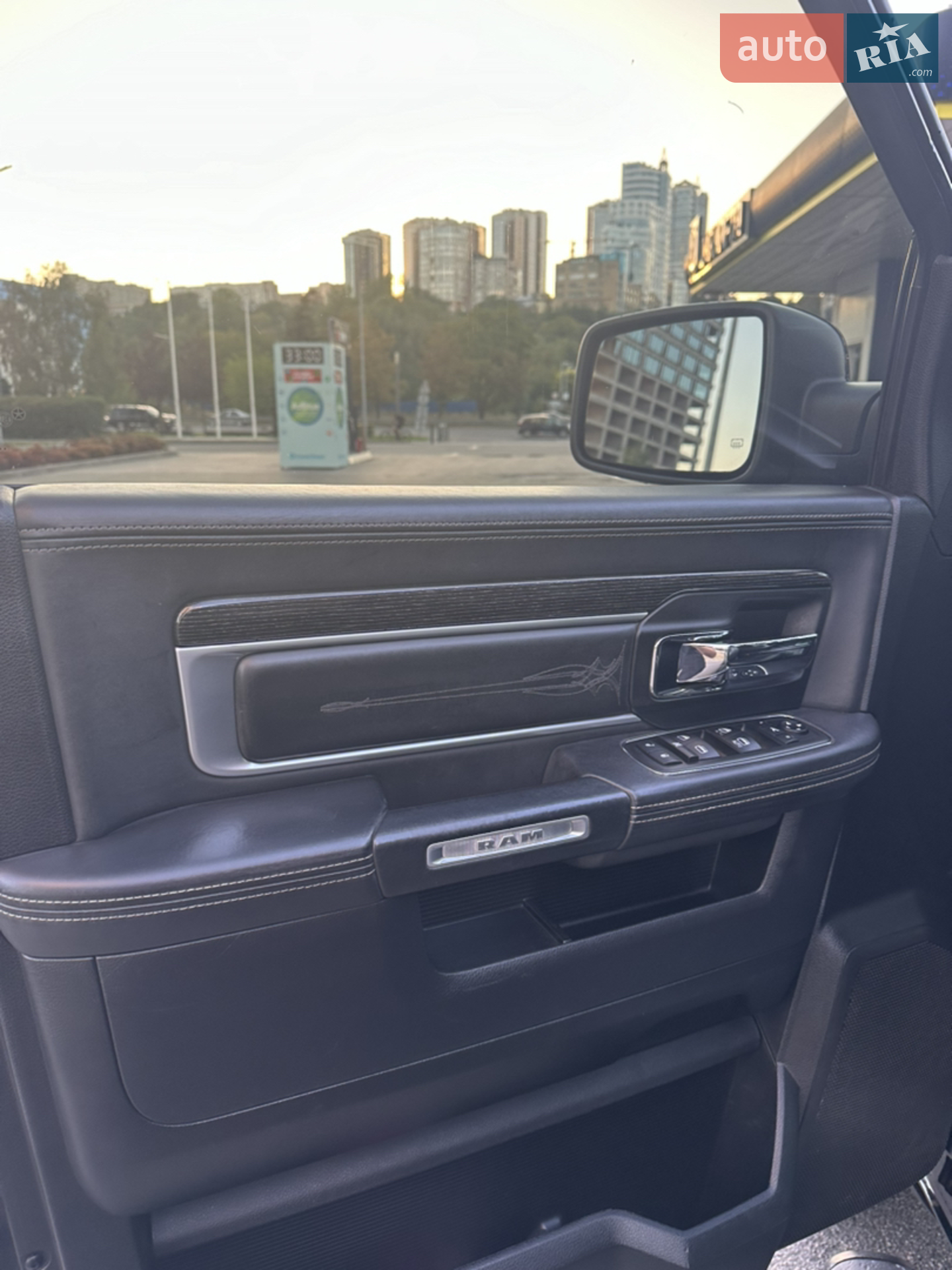 2015 Dodge RAM - мініатюра 6