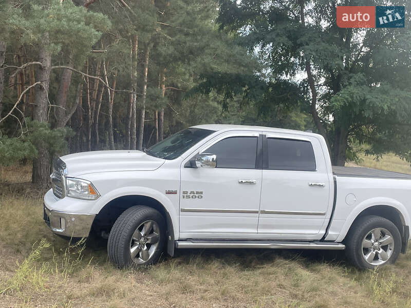 Пикап Dodge RAM 1500 2015 в Черкассах