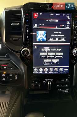 Пікап Dodge RAM 1500 2021 в 