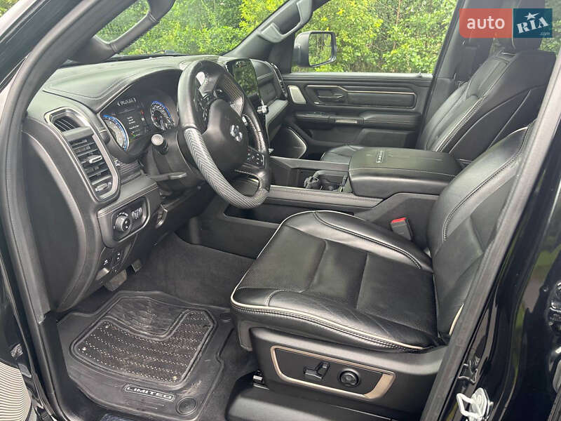 Пикап Dodge RAM 1500 2018 в Львове