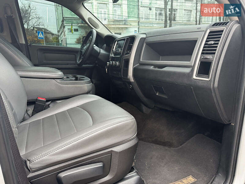 Пикап Dodge RAM 1500 2016 в Киеве фото 38 Пикап Dodge RAM 1500 2016 в Киеве