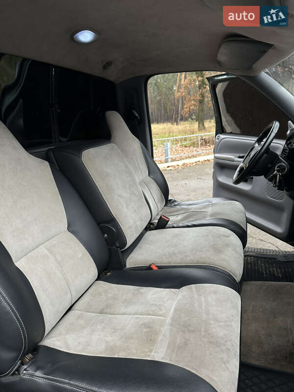 Пікап Dodge RAM 1500 2000 в Києві фото 14 Пікап Dodge RAM 1500 2000 в Києві