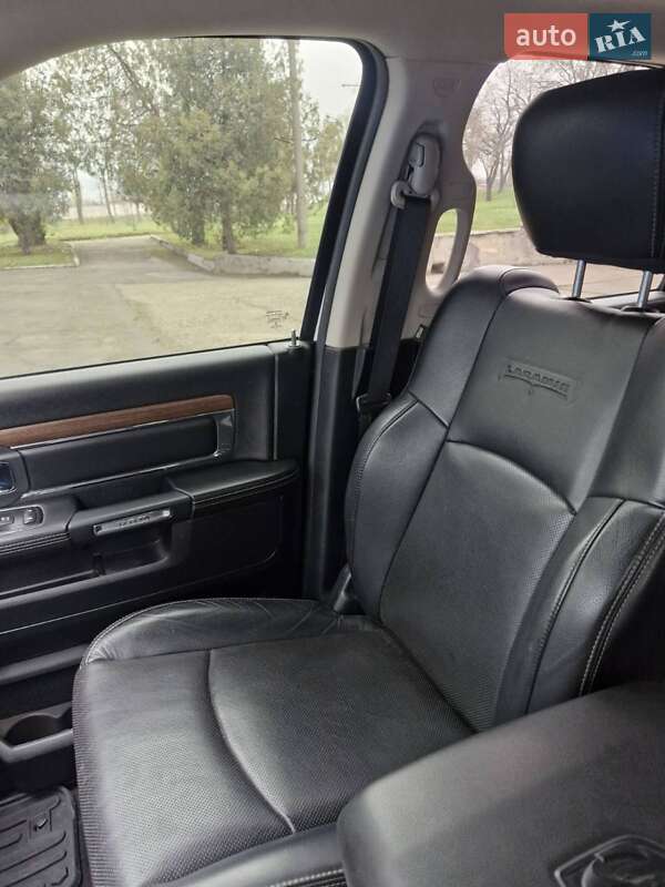 Пикап Dodge RAM 1500 2014 в Кривом Роге