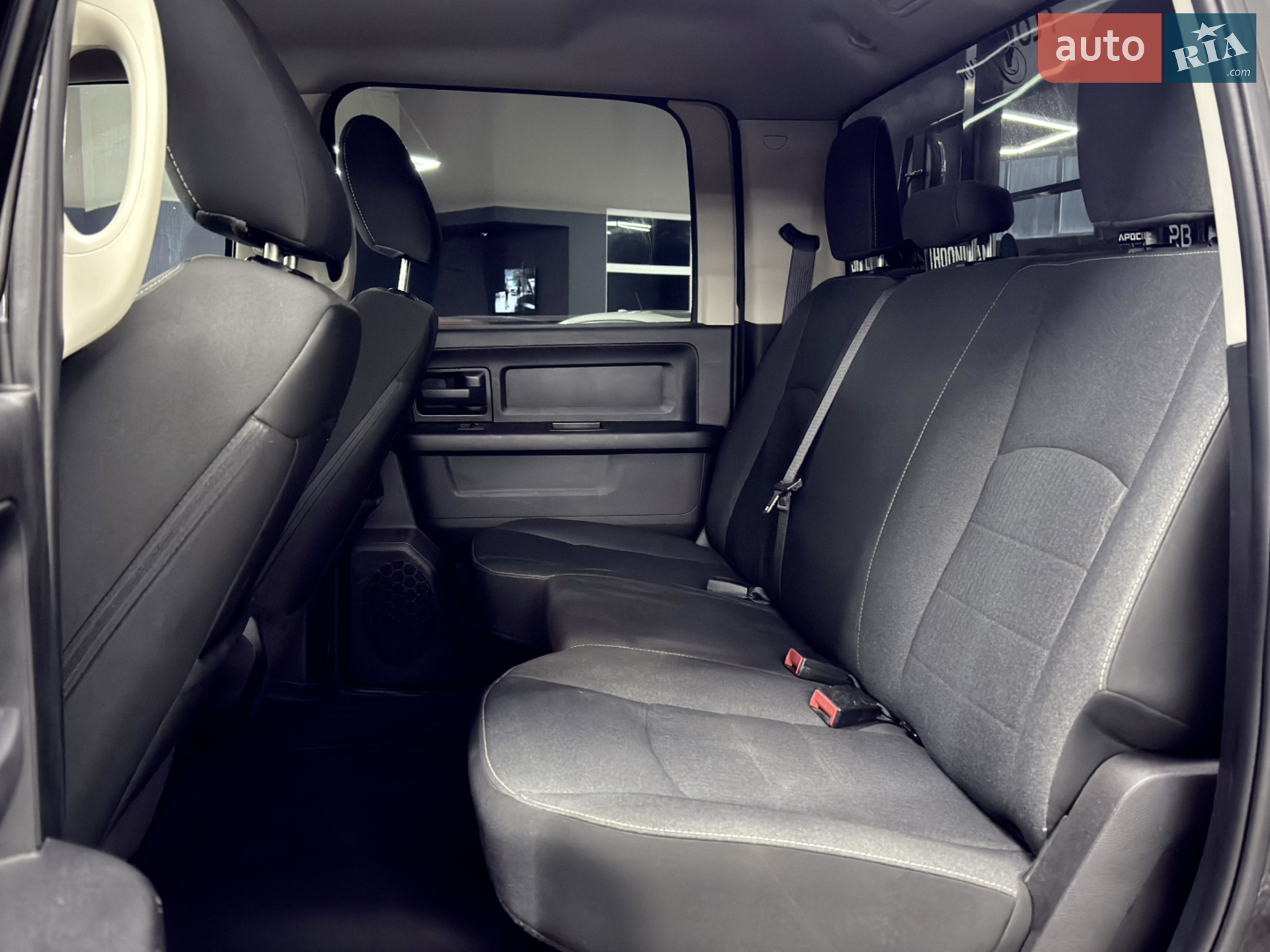 2021 Dodge RAM - мініатюра 14