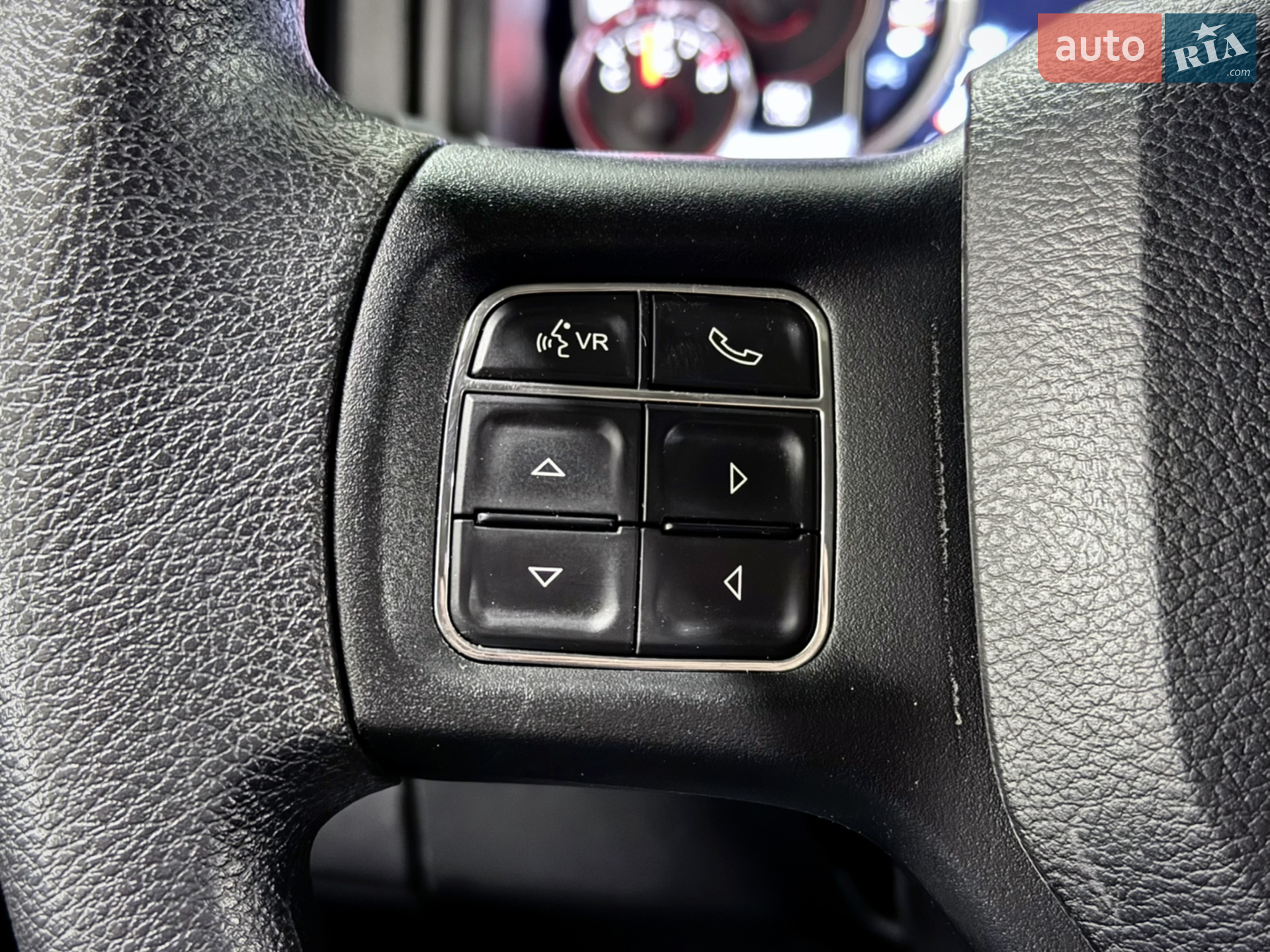 2021 Dodge RAM - мініатюра 24