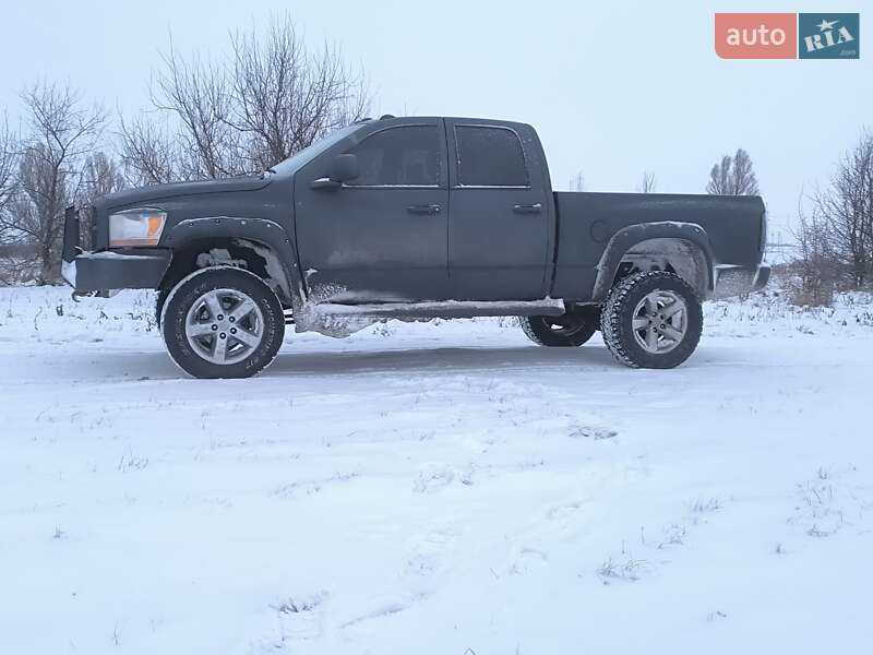 Пикап Dodge RAM 1500 2005 в Запорожье