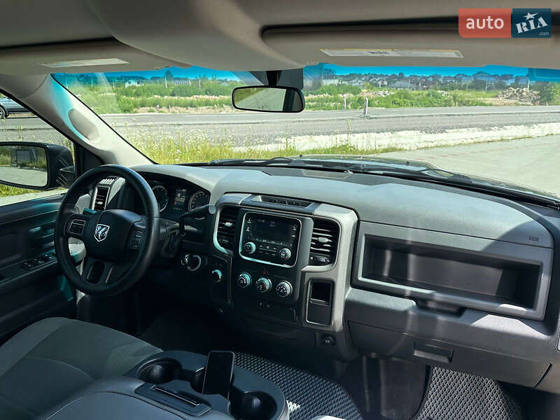 Пикап Dodge RAM 1500 2015 в Львове