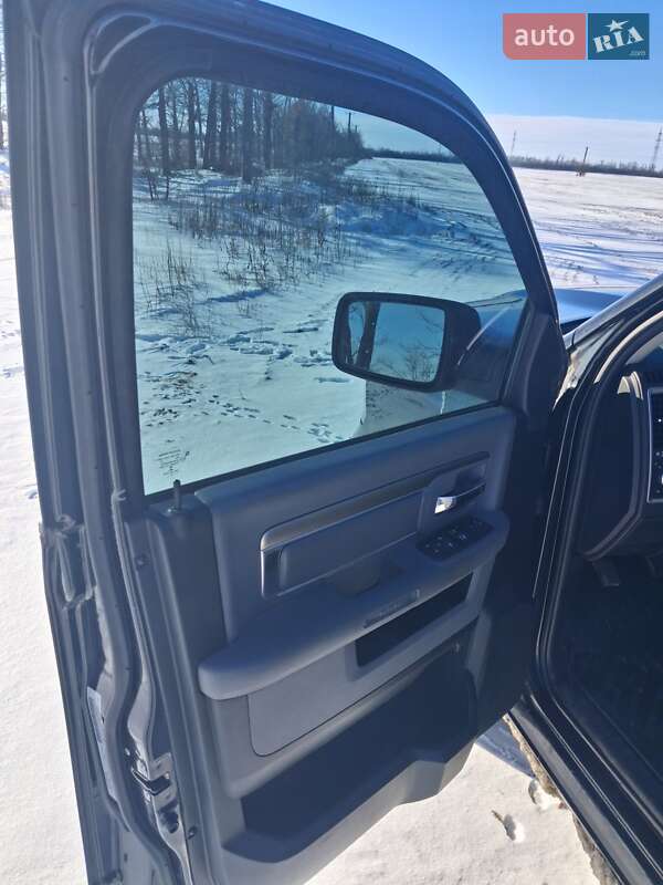 Пікап Dodge RAM 1500 2018 в Кропивницькому