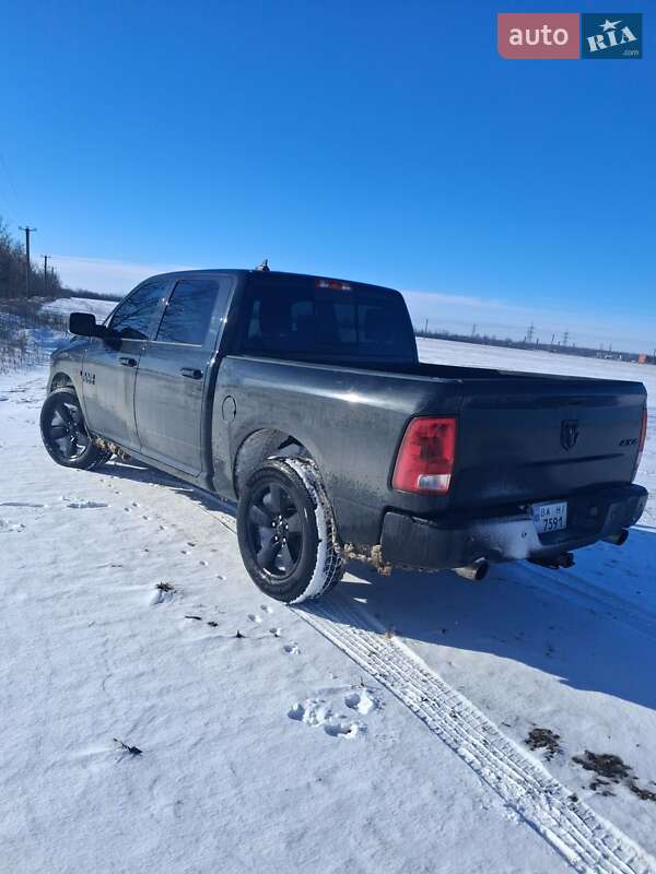 Пікап Dodge RAM 1500 2018 в Кропивницькому