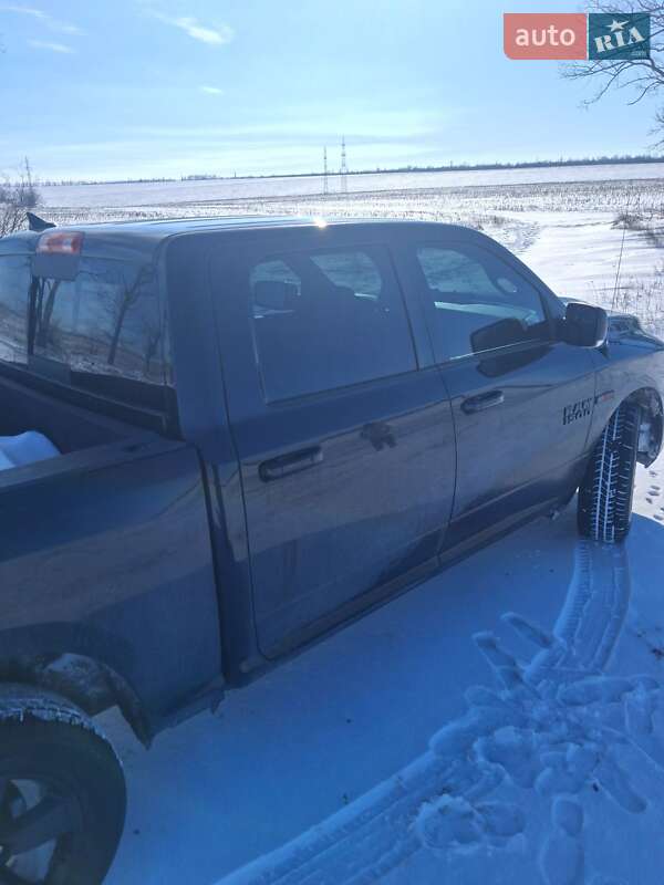 Пікап Dodge RAM 1500 2018 в Кропивницькому