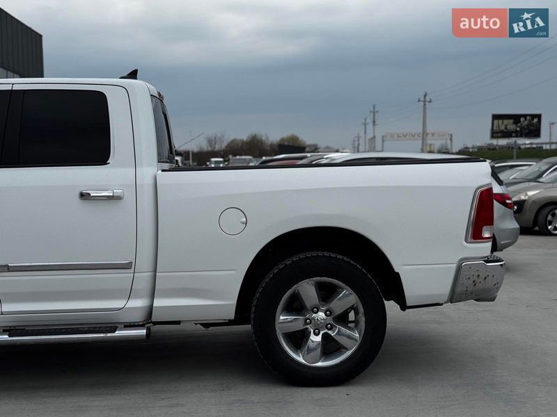 Пикап Dodge RAM 1500 2015 в Львове