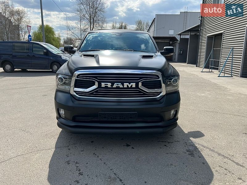 Dodge RAM 1500 2014