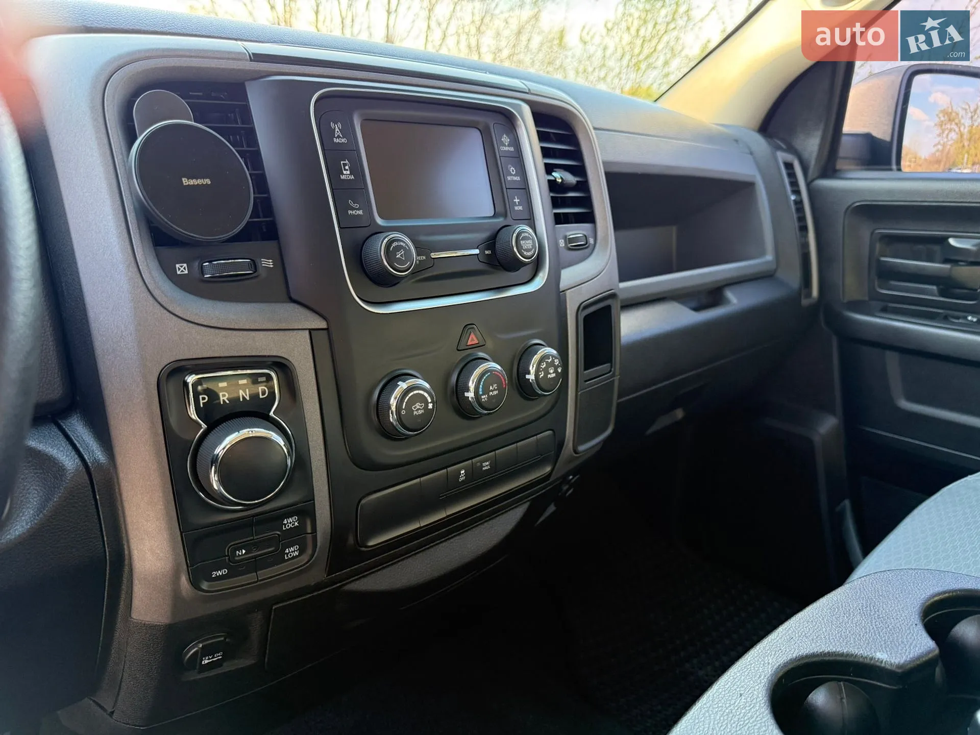 2017 Dodge RAM - мініатюра 28