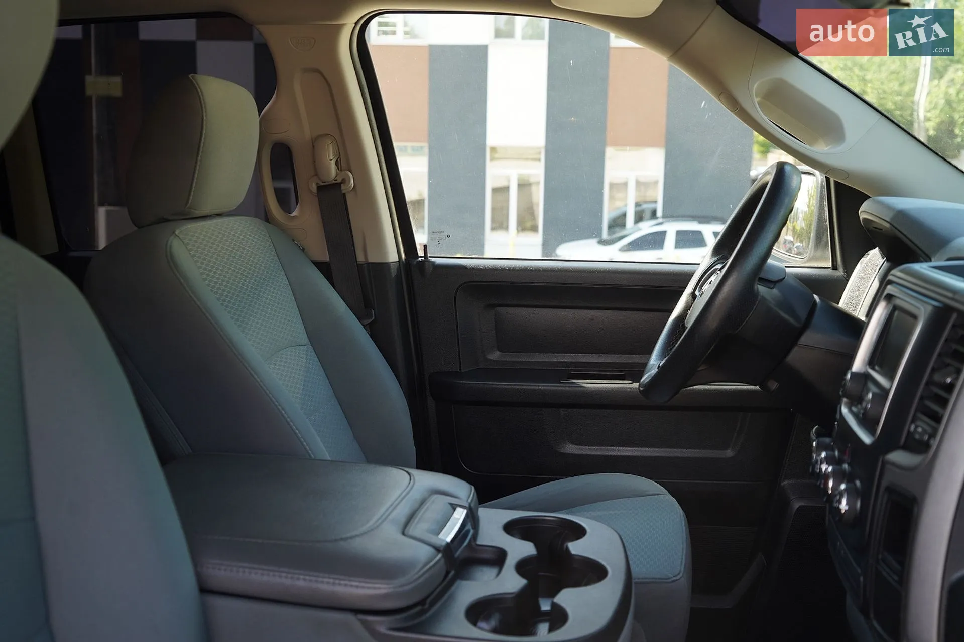 2016 Dodge RAM - мініатюра 37