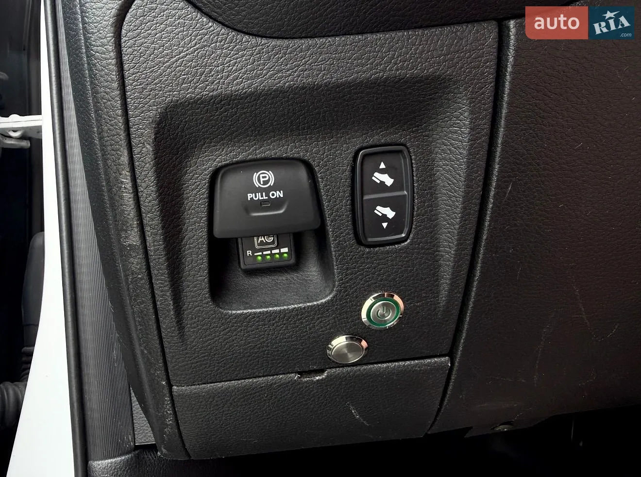 2019 Dodge RAM - мініатюра 37