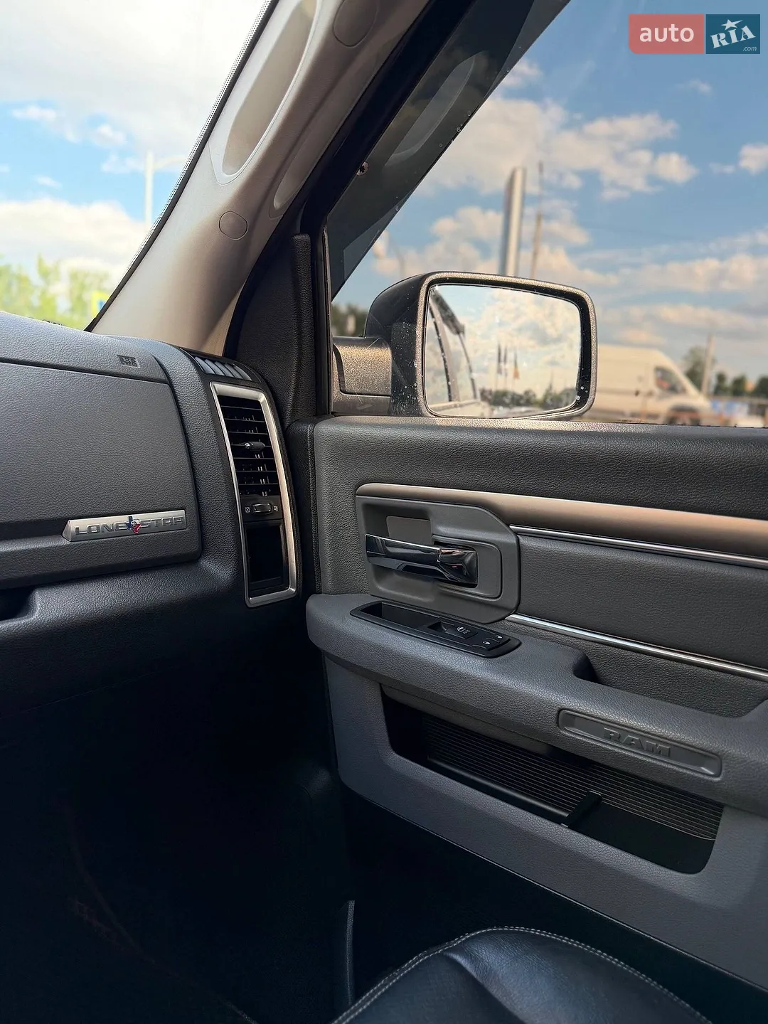 2016 Dodge RAM - мініатюра 18