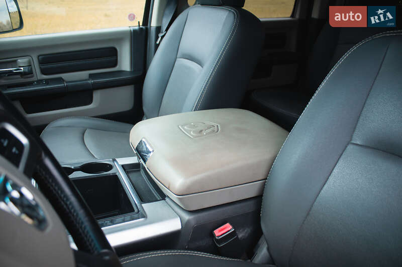 Інші вантажівки Dodge RAM 2500 2010 в Києві