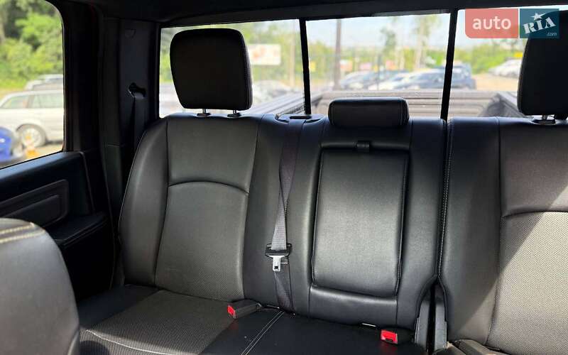Пикап Dodge RAM 2500 2017 в Черновцах