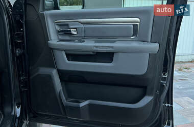 Грузопассажирский фургон Dodge RAM 2500 2019 в 