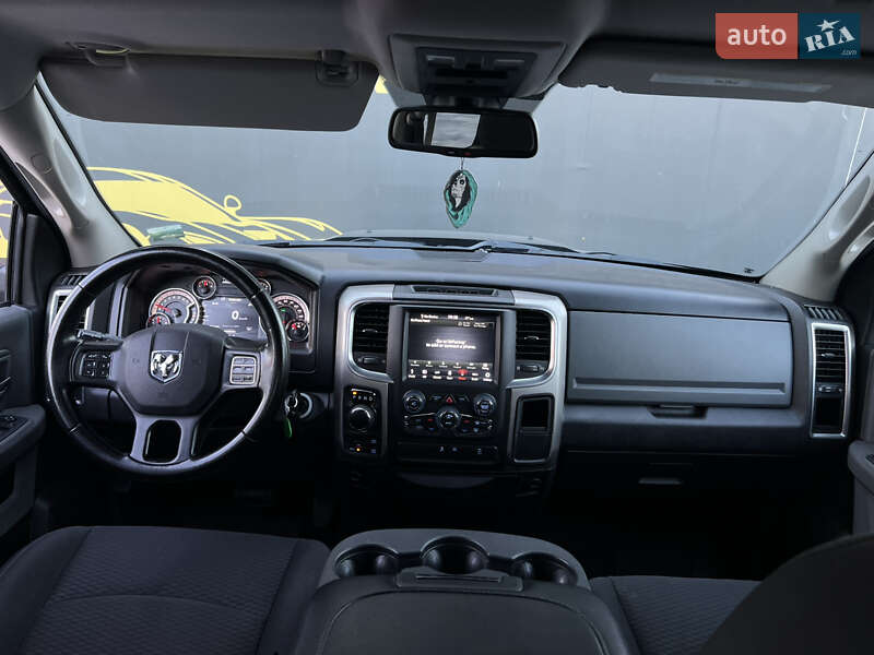 Вантажопасажирський фургон Dodge RAM 2500 2019 в Києві