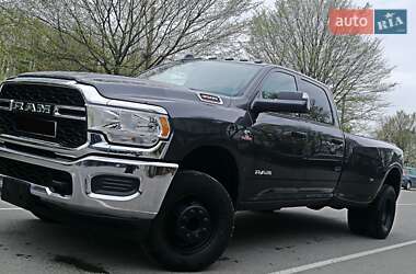 Пикап Dodge RAM 3500 2018 в Ивано-Франковске