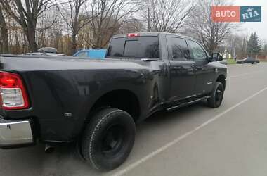 Пикап Dodge RAM 3500 2018 в Ивано-Франковске