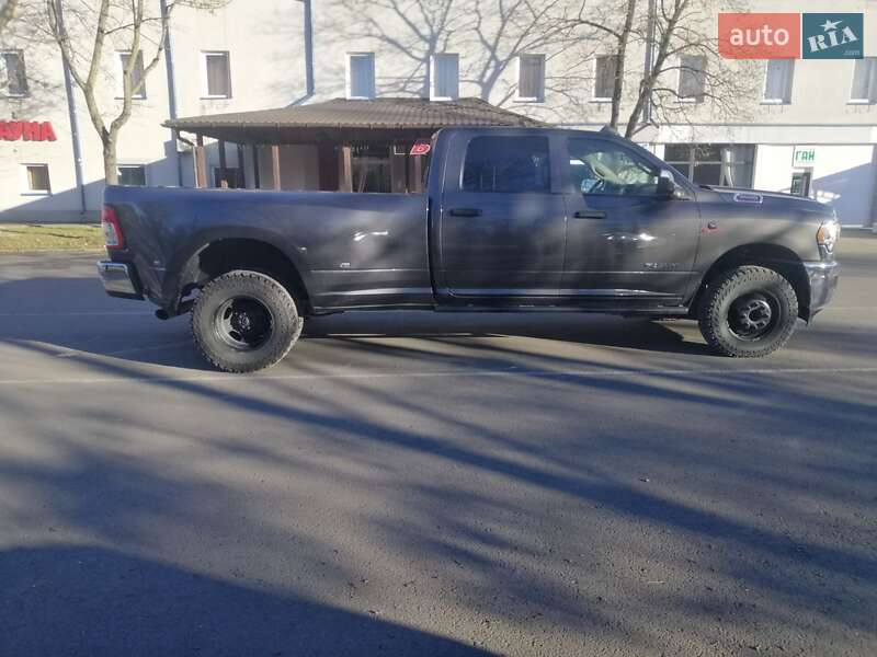 Пикап Dodge RAM 3500 2018 в Ивано-Франковске