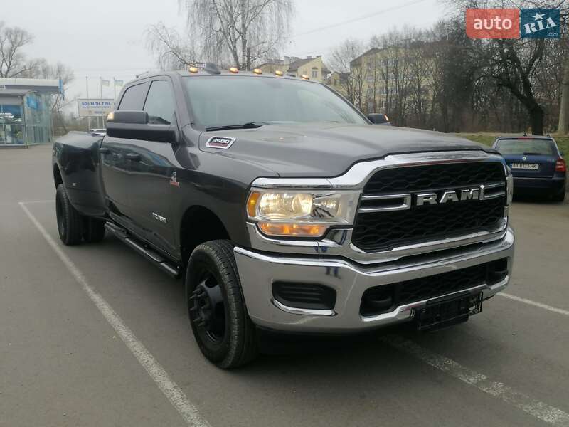 Пикап Dodge RAM 3500 2018 в Ивано-Франковске