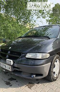 Минивэн Dodge Ram Van 1999 в Ладыжине