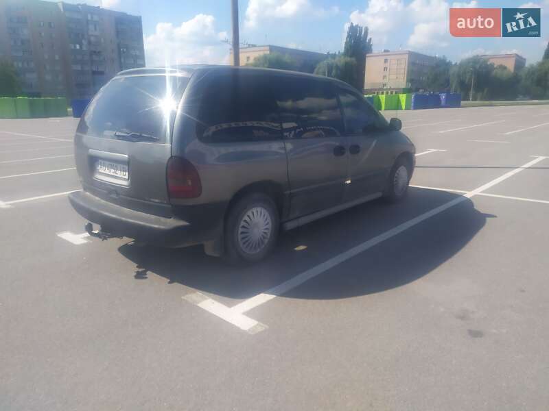 Мінівен Dodge Ram Van 2000 в Кам'янець-Подільському фото 7 Мінівен Dodge Ram Van 2000 в Кам'янець-Подільському
