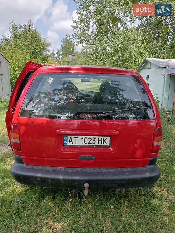 Минивэн Dodge Ram Van 2001 в Ивано-Франковске