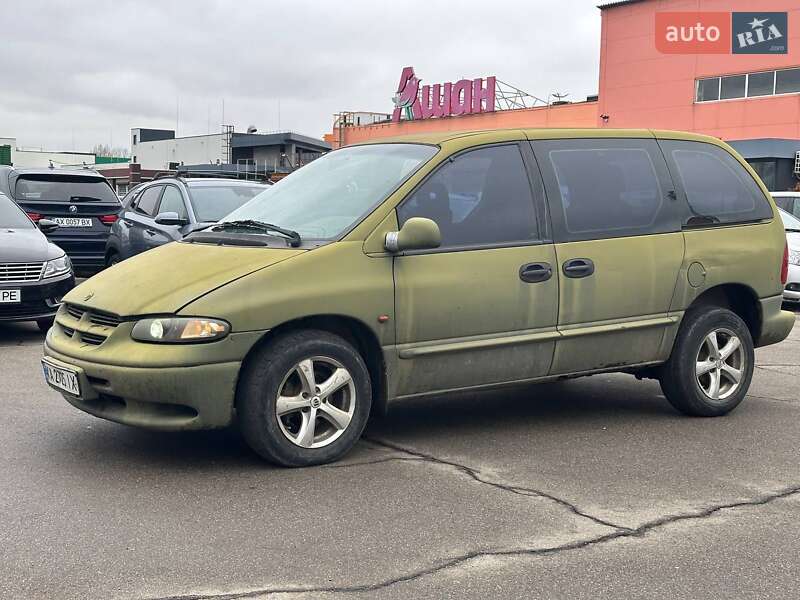 Минивэн Dodge Ram Van 2000 в Киеве