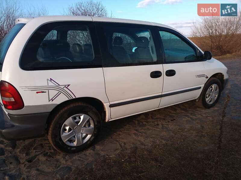 Минивэн Dodge Ram Van 2000 в Костополе