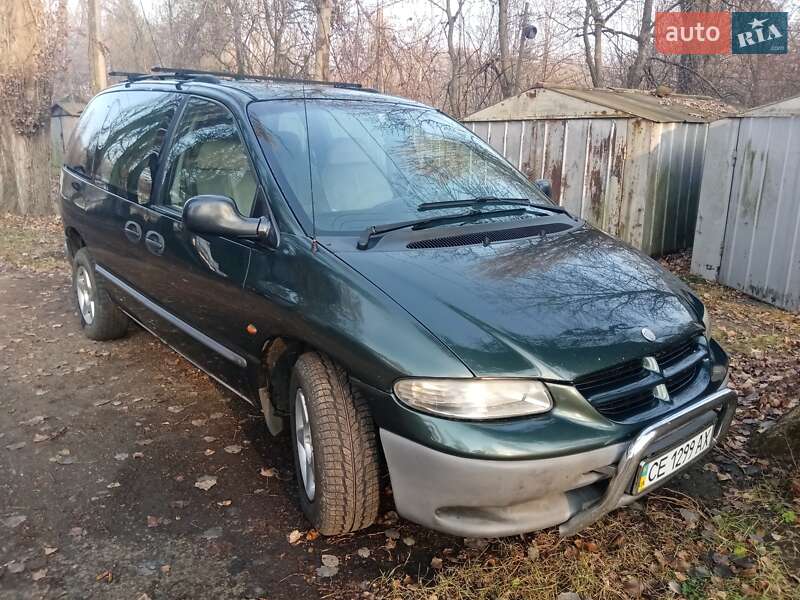 Минивэн Dodge Ram Van 2000 в Черновцах