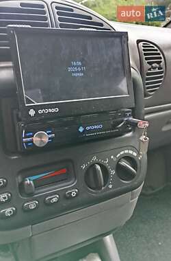 Минивэн Dodge Ram Van 1998 в 