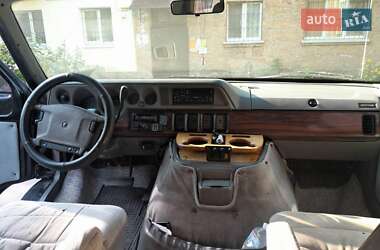 Минивэн Dodge Ram Van 1993 в 