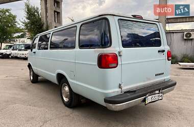 Минивэн Dodge Ram Van 1996 в 