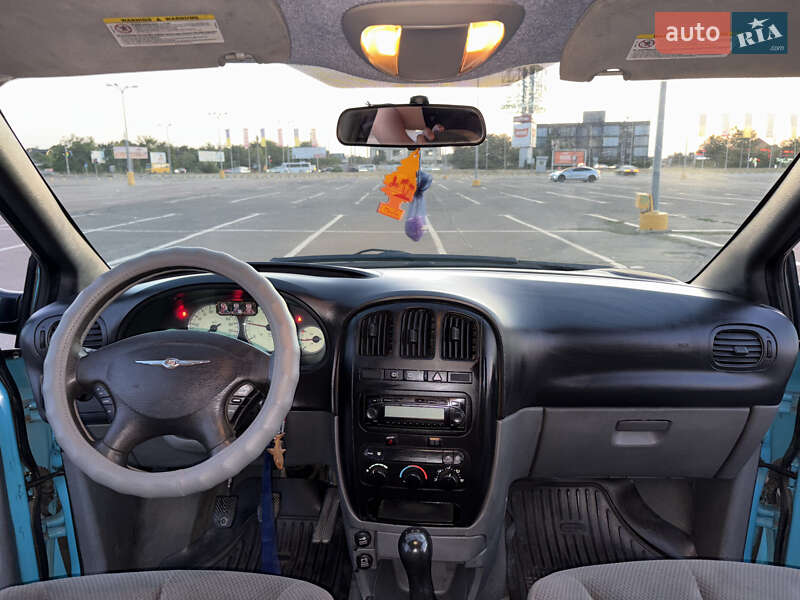 Минивэн Dodge Ram Van 2004 в Одессе